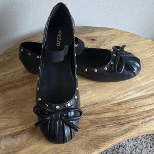 Arezzo Women's Black Leather Flats with Gold Studs, Size 6.5